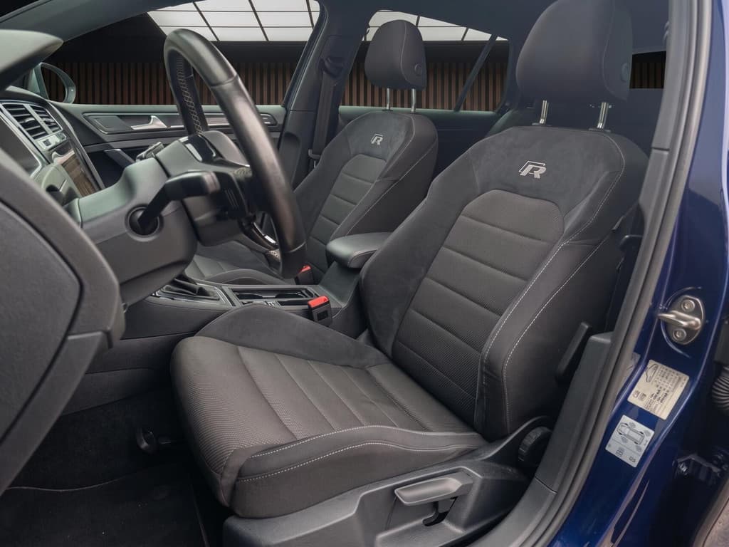 Volkswagen Golf 2.0 TSI 4Motion R — foto 2