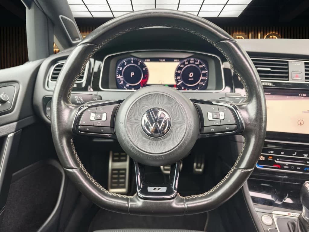 Volkswagen Golf 2.0 TSI 4Motion R — foto 7