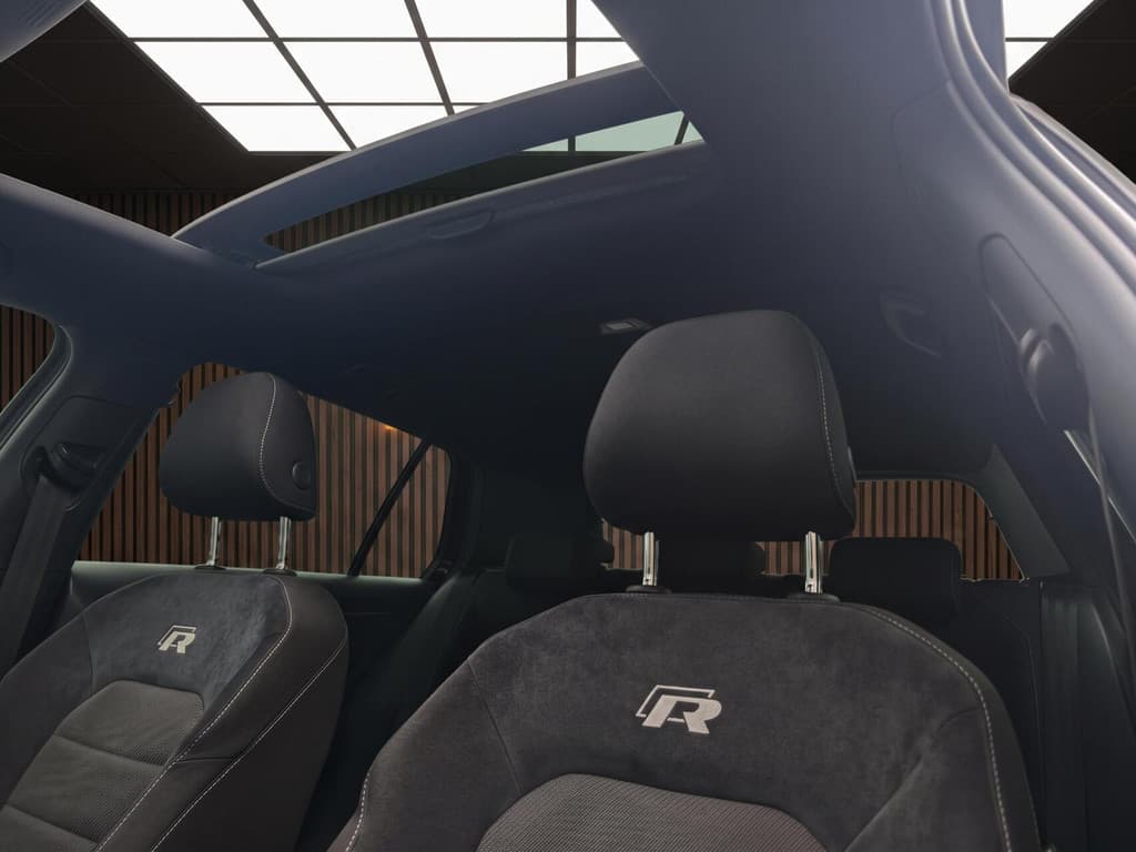 Volkswagen Golf 2.0 TSI 4Motion R — foto 9