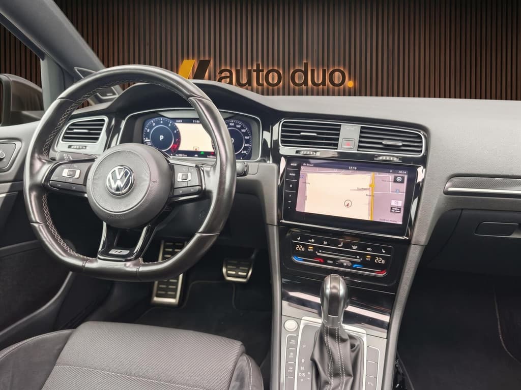 Volkswagen Golf 2.0 TSI 4Motion R — foto 10