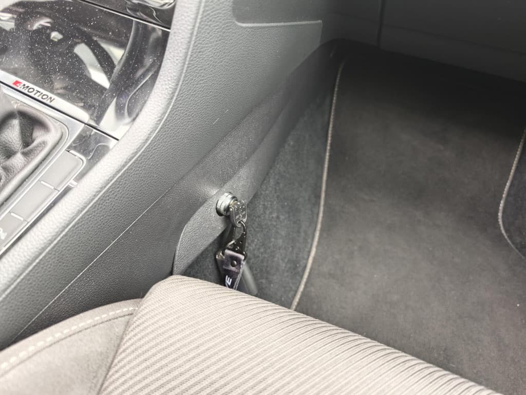 Volkswagen Golf 2.0 TSI 4Motion R — foto 14