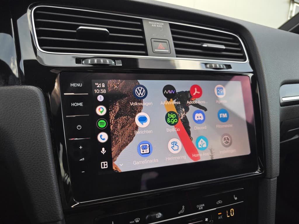 Volkswagen Golf 2.0 TSI 4Motion R — foto 17