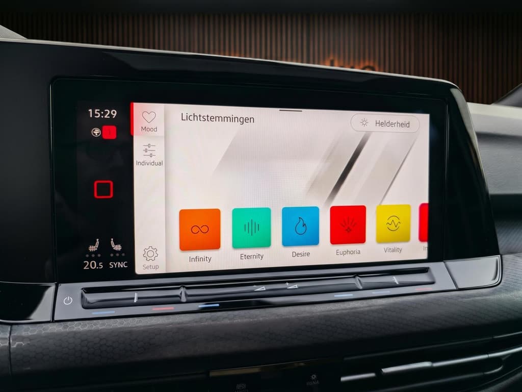 Volkswagen Golf 2.0 TSI GTI — foto 13
